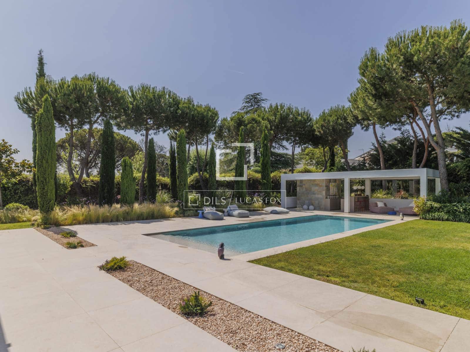 7 soverom Villa til salgs i Pozuelo de Alarcon med svømmebasseng garasje - € 5 900 000 (Ref: 9691618)