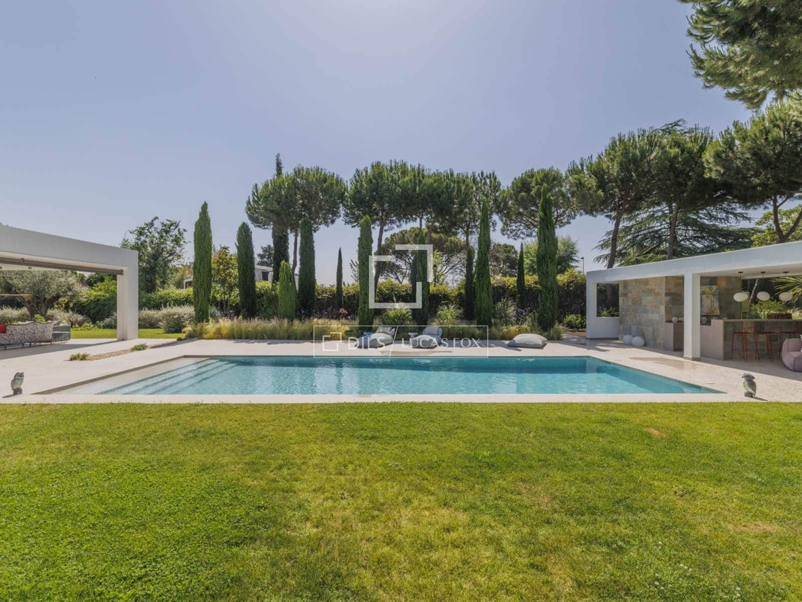 7 soverom Villa til salgs i Pozuelo de Alarcon med svømmebasseng garasje - € 5 900 000 (Ref: 9691618)