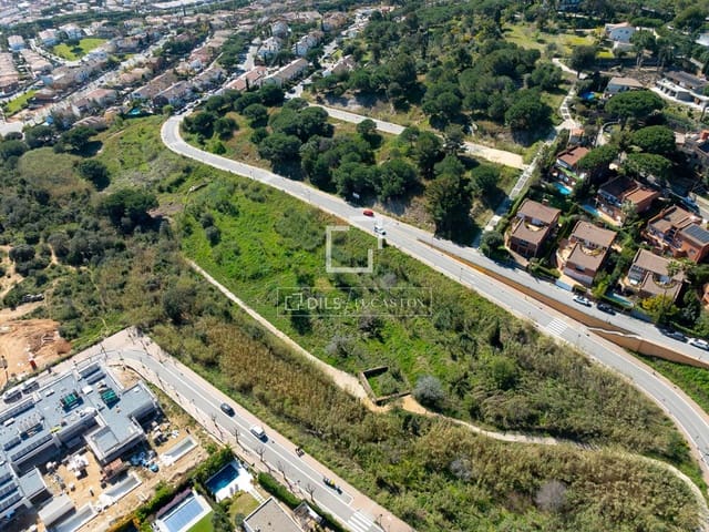 Tontti myytävänä paikassa Premià de Dalt - 500 000 € (Ref: 9694035)