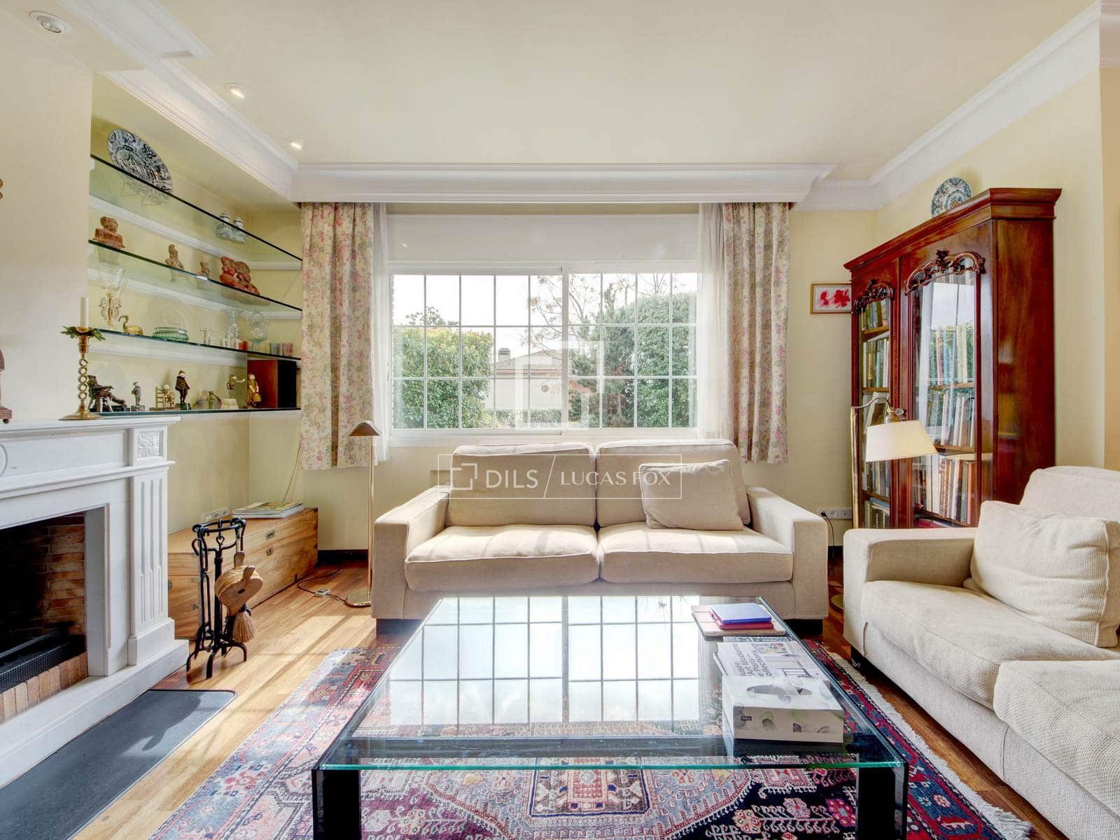 6 bedroom Villa for sale in Sant Just Desvern with garage - € 1,700,000 (Ref: 9694174)