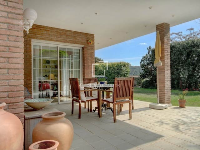 Chalet de 6 habitaciones en Sant Just Desvern en venta con garaje - 1.700.000 € (Ref: 9694174)