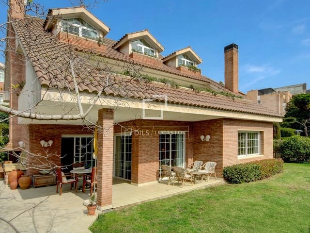 Chalet de 6 habitaciones en Sant Just Desvern en venta con garaje - 1.700.000 € (Ref: 9694174)