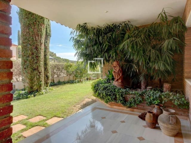 Chalet de 6 habitaciones en Sant Just Desvern en venta con garaje - 1.700.000 € (Ref: 9694174)