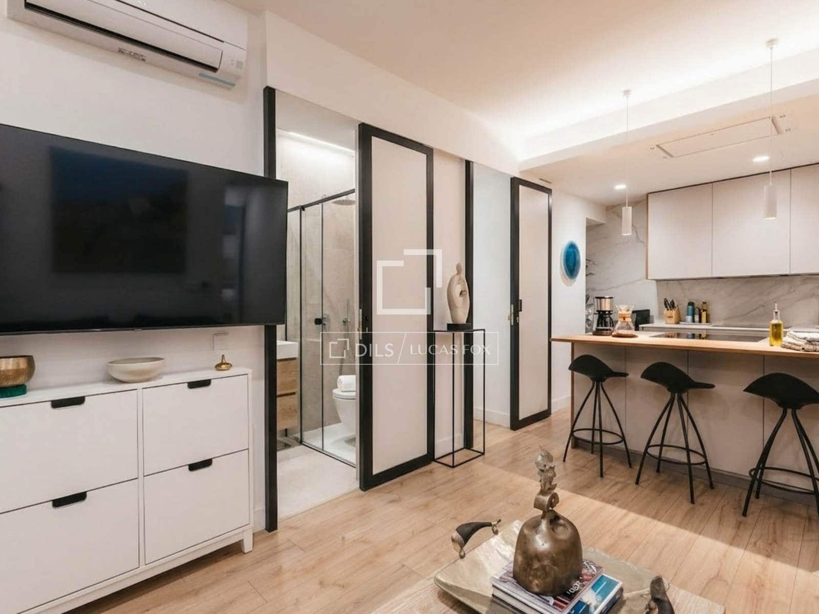 3 quarto Apartamento para arrendar em Madrid cidade - 4 700 € (Ref: 9694396)