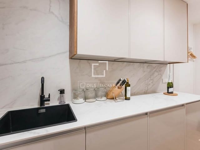 3 quarto Apartamento para arrendar em Recoletos, Madrid cidade - 4 700 € (Ref: 9694396)