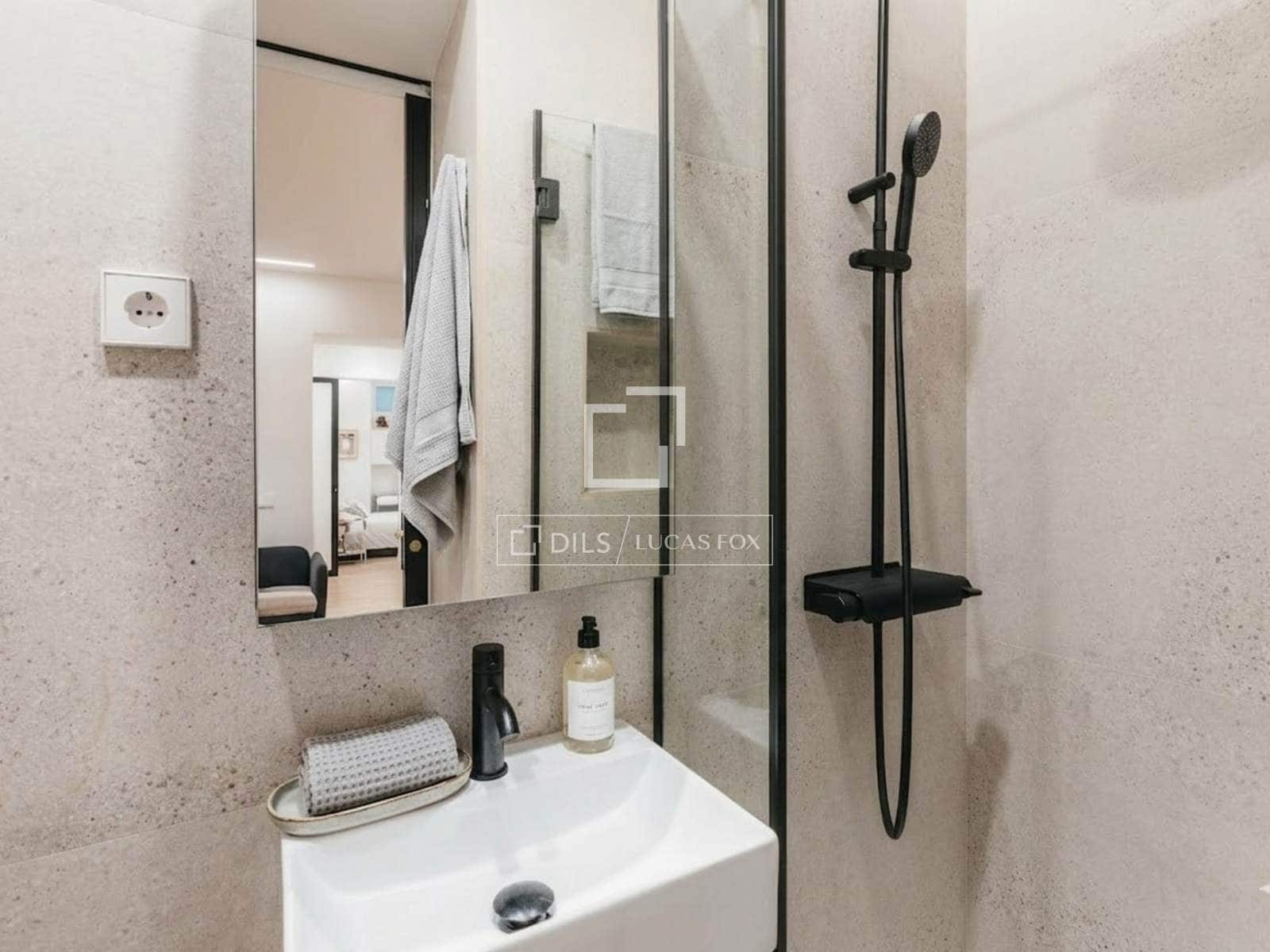 3 quarto Apartamento para arrendar em Madrid cidade - 4 700 € (Ref: 9694396)