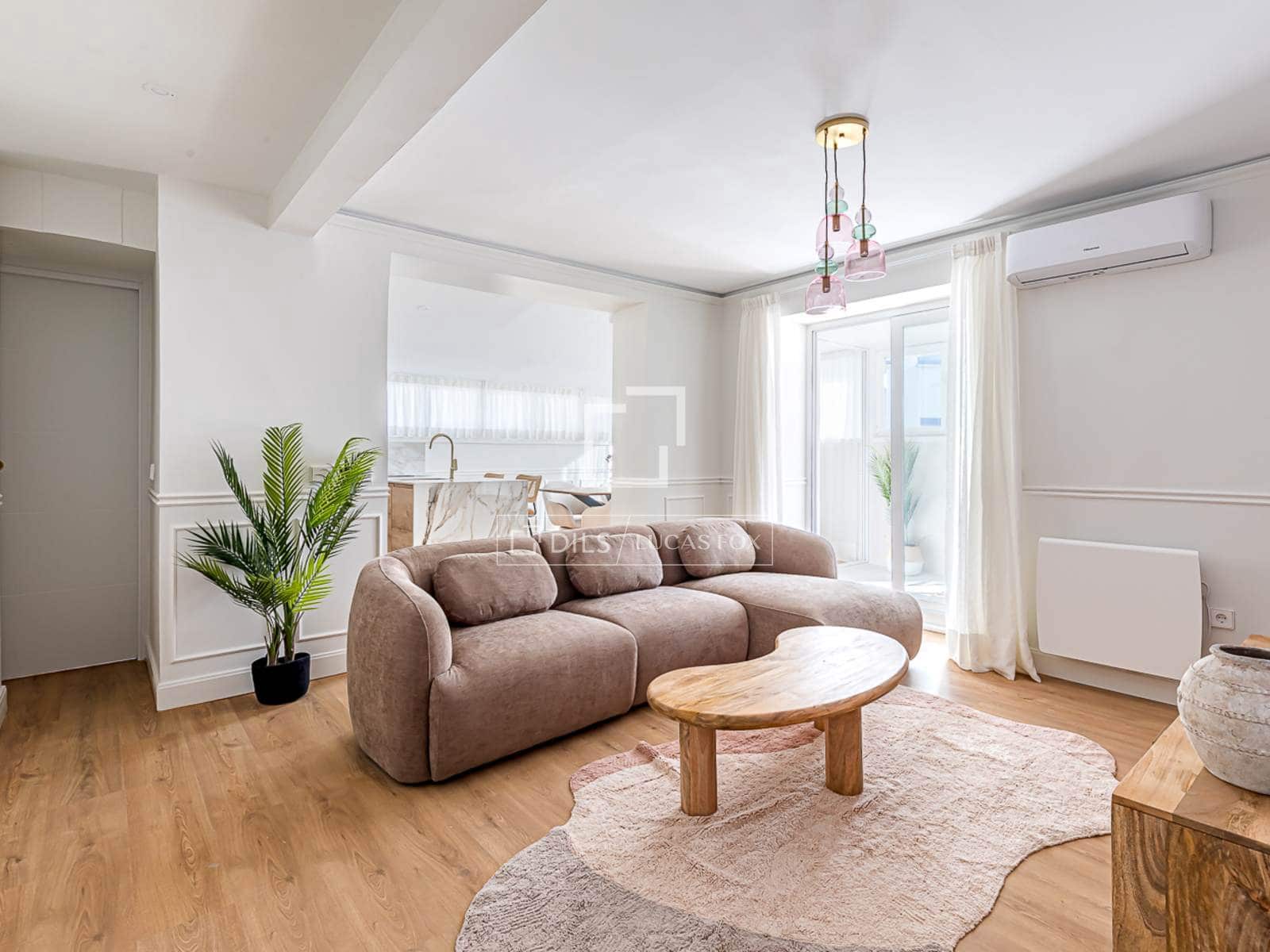 2 bedroom Penthouse for sale in Madrid city - € 1,390,000 (Ref: 9694397)