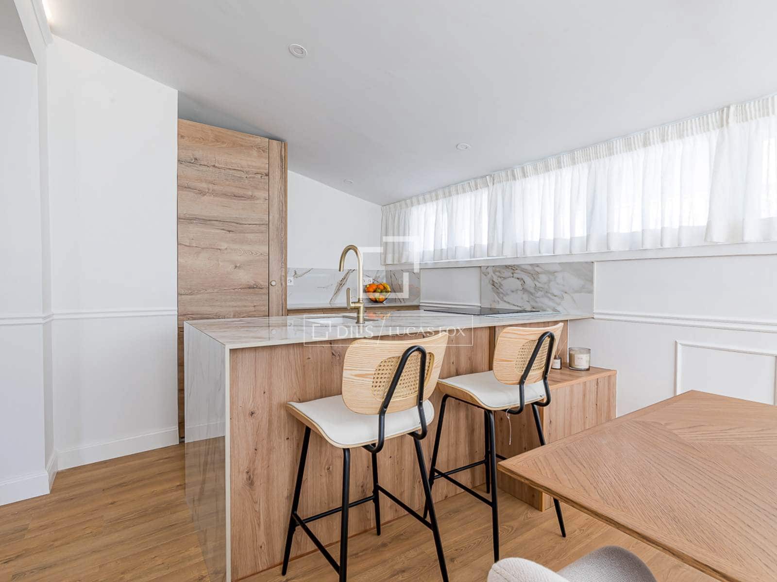 2 bedroom Penthouse for sale in Madrid city - € 1,390,000 (Ref: 9694397)