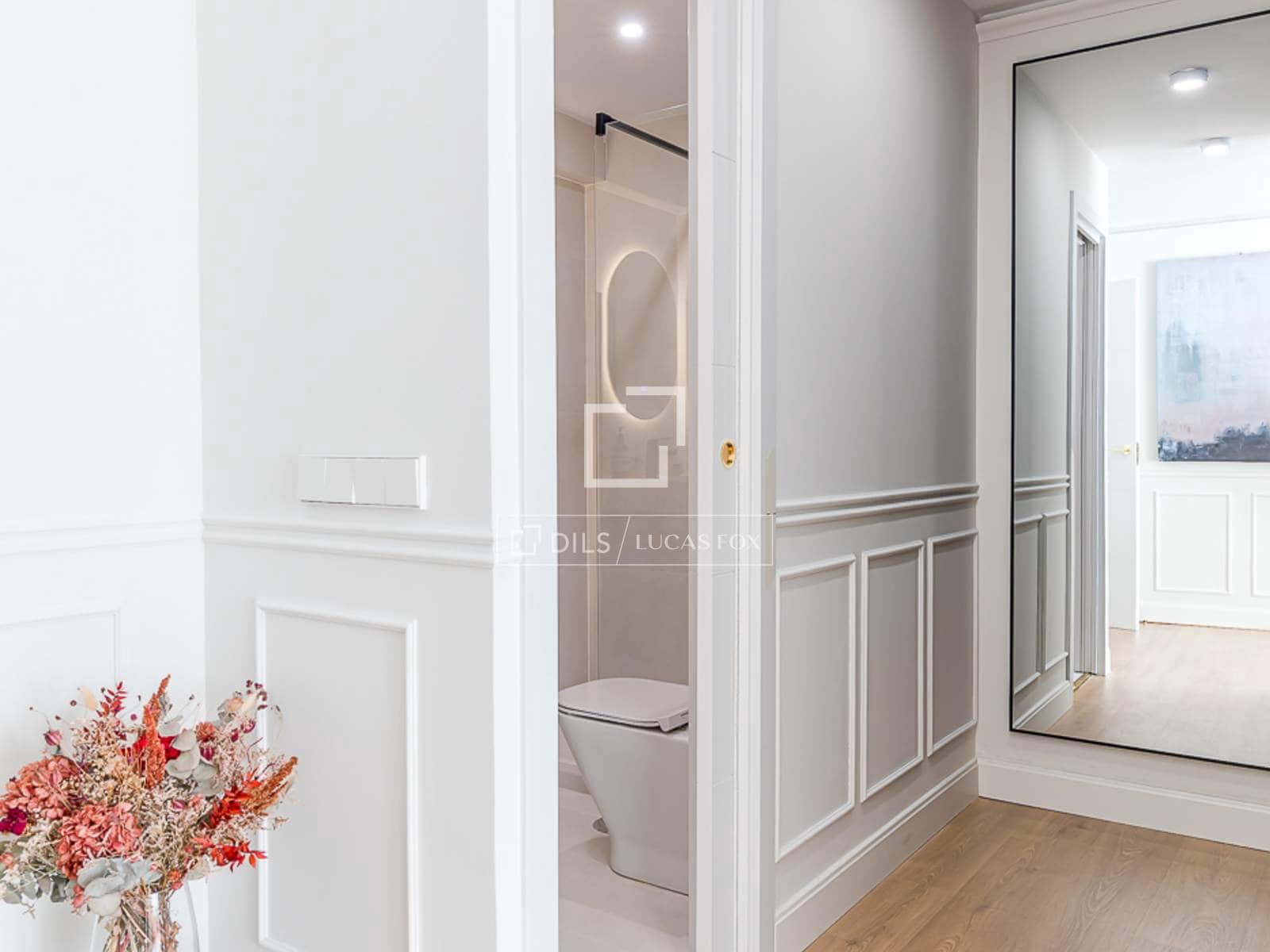 2 bedroom Penthouse for sale in Madrid city - € 1,390,000 (Ref: 9694397)