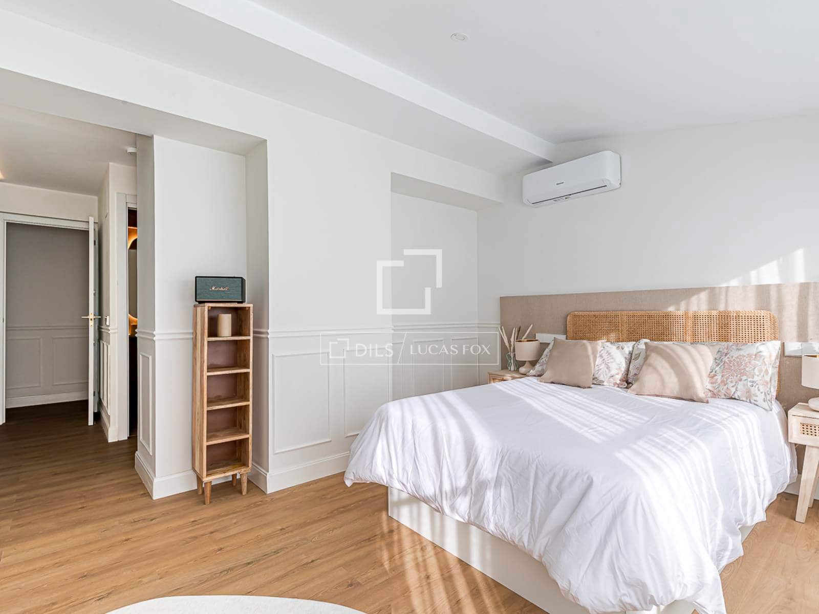 2 bedroom Penthouse for sale in Madrid city - € 1,390,000 (Ref: 9694397)