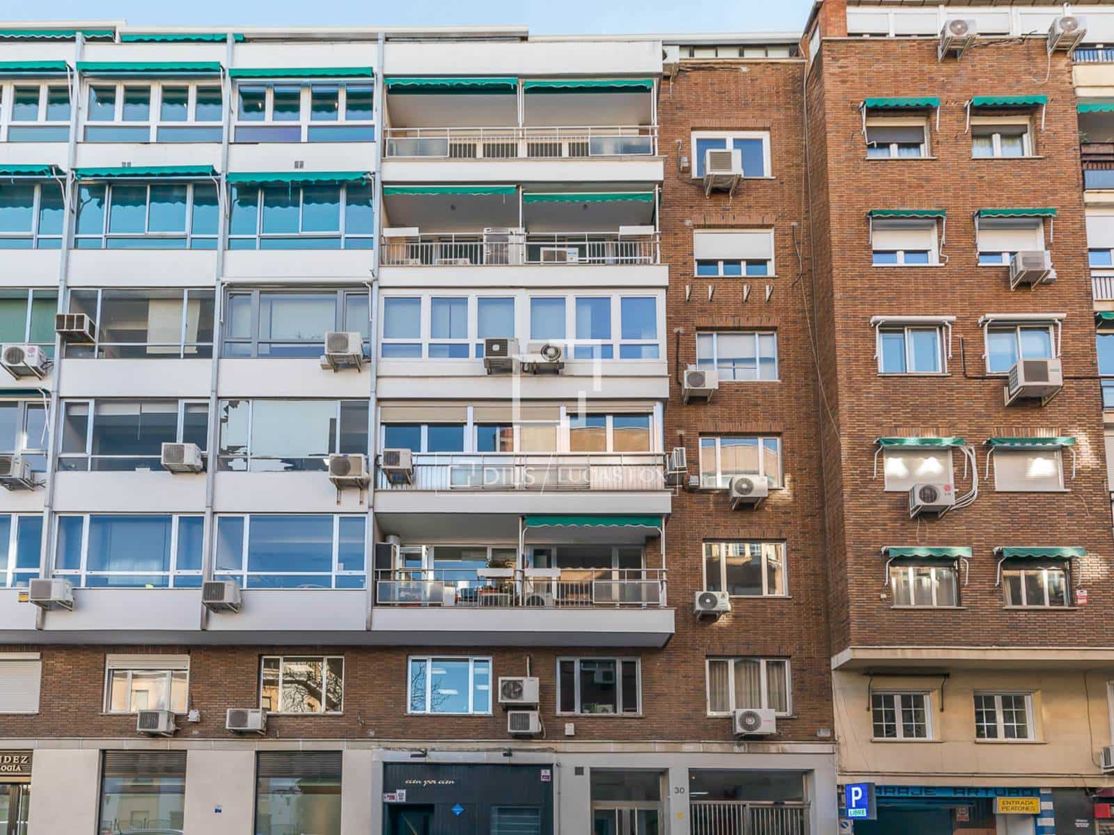 2 bedroom Penthouse for sale in Madrid city - € 1,390,000 (Ref: 9694397)