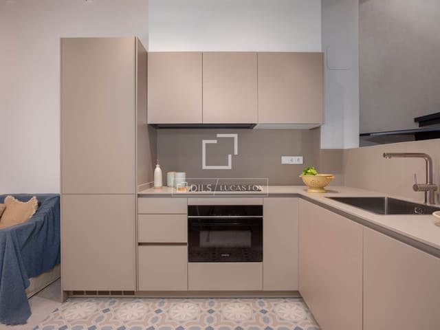 2 slaapkamer Villa te koop in Gerona stad - € 850.000 (Ref: 9694399)