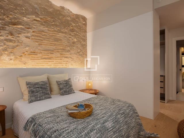 2 slaapkamer Villa te koop in Gerona stad - € 850.000 (Ref: 9694399)