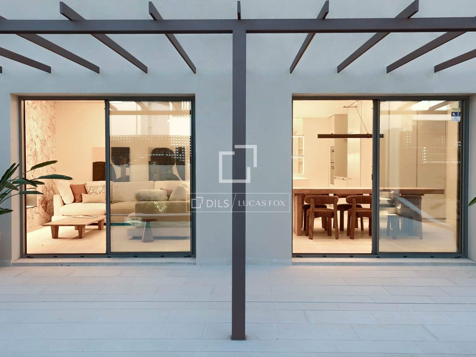 4 quarto Moradia para venda em Colonia de Sant Pere / Colonia de San Pedro com piscina garagem - 2 300 000 € (Ref: 9694400)