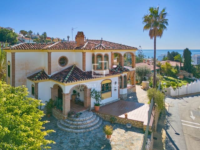 4 Zimmer Villa zu verkaufen in La Cala del Moral, Rincón de la Victoria mit Garage - 1.600.000 € (Ref: 9694401)