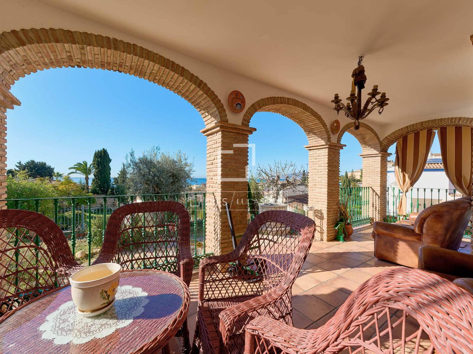 4 chambre Villa/Maison à vendre à La Cala del Moral avec garage - 1 600 000 € (Ref: 9694401)