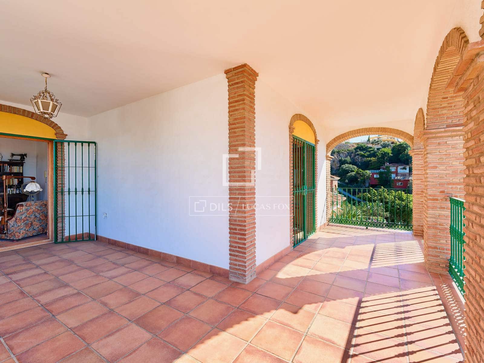 4 chambre Villa/Maison à vendre à La Cala del Moral avec garage - 1 600 000 € (Ref: 9694401)