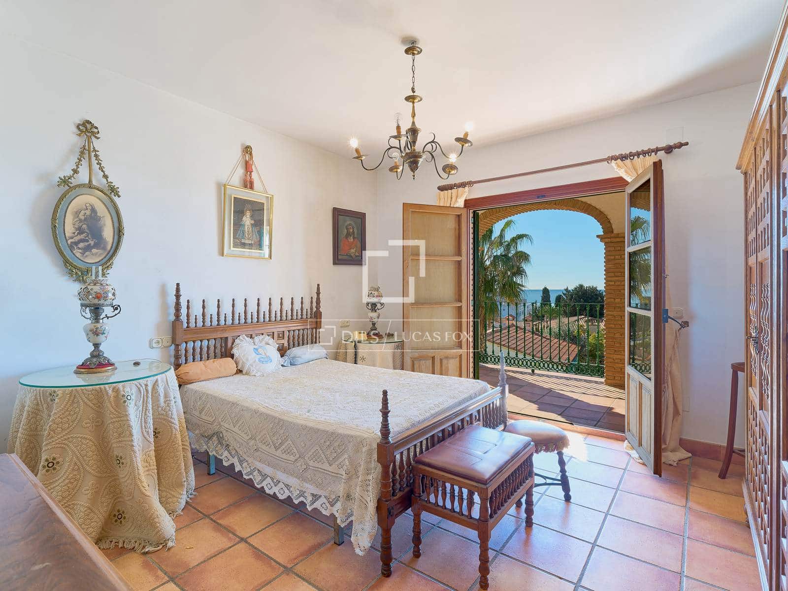 4 chambre Villa/Maison à vendre à La Cala del Moral avec garage - 1 600 000 € (Ref: 9694401)