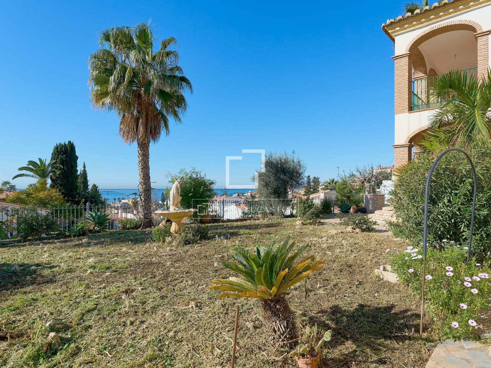 4 chambre Villa/Maison à vendre à La Cala del Moral avec garage - 1 600 000 € (Ref: 9694401)