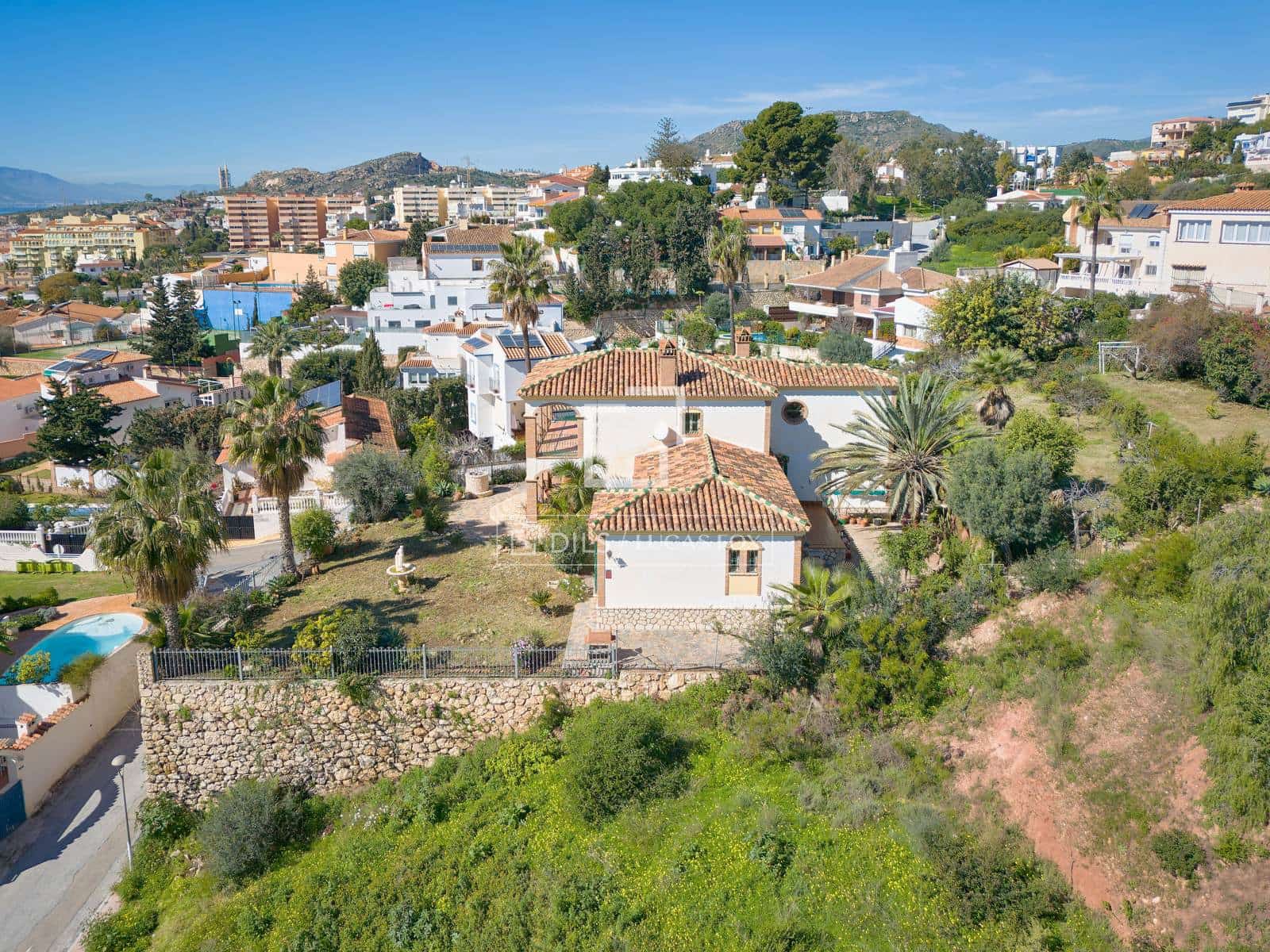 4 chambre Villa/Maison à vendre à La Cala del Moral avec garage - 1 600 000 € (Ref: 9694401)