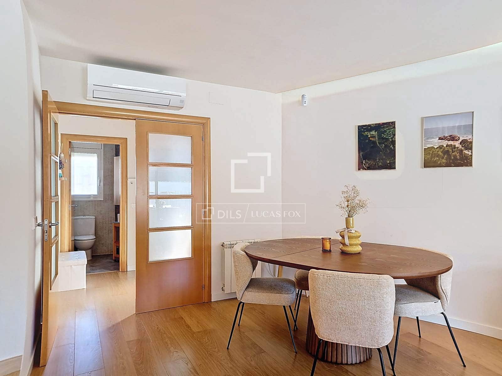 4 makuuhuone Huvila myytävänä paikassa Vilanova i la Geltru mukana uima-altaan 
autotalli - 519 000 € (Ref: 9694530)