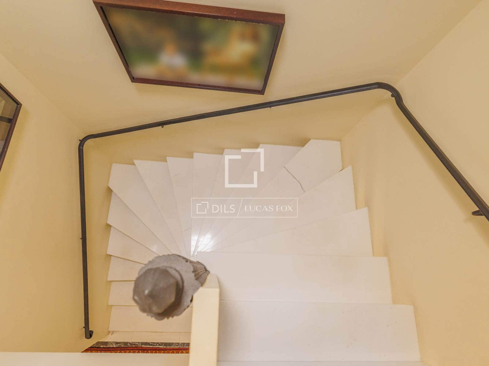 5 bedroom Villa for sale in Madrid city with garage - € 3,700,000 (Ref: 9696626)