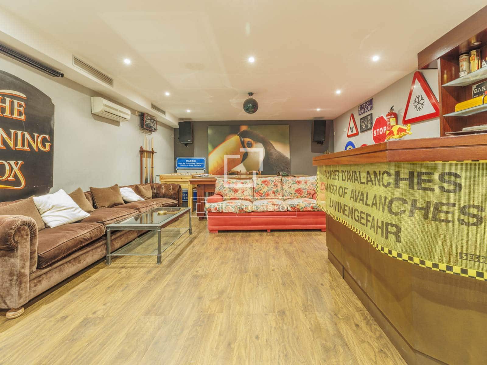 5 bedroom Villa for sale in Madrid city with garage - € 3,700,000 (Ref: 9696626)