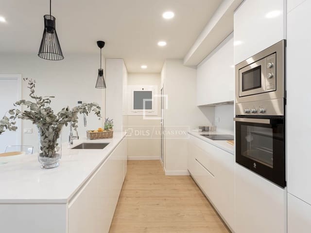 3 slaapkamer Appartement te koop in Barcelona stad met garage - € 540.000 (Ref: 9696736)