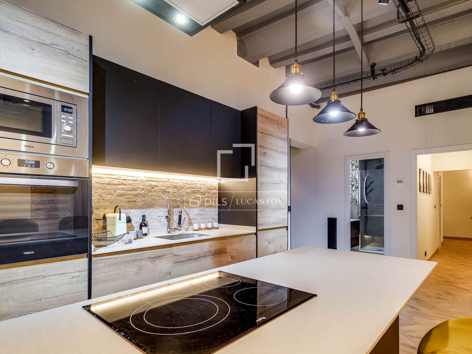 3 bedroom Apartment for sale in Barcelona city - € 590,000 (Ref: 9696864)