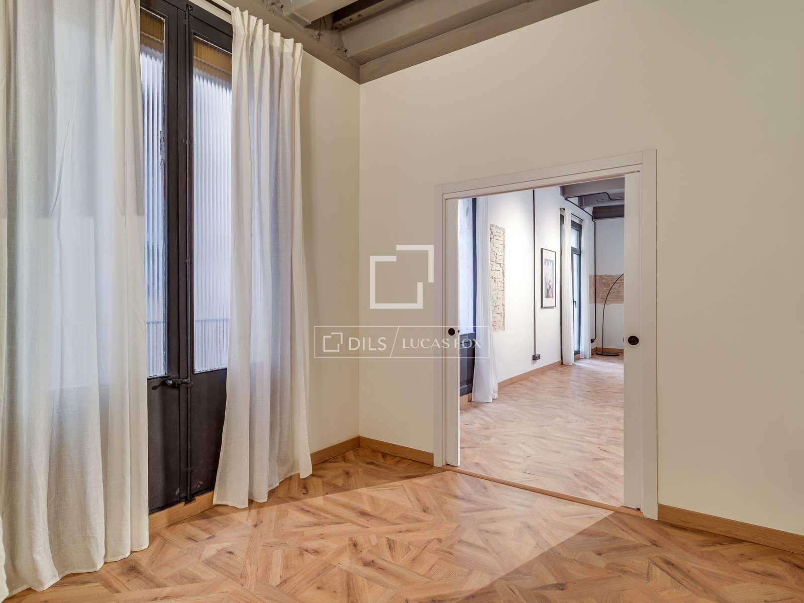3 bedroom Apartment for sale in Barcelona city - € 590,000 (Ref: 9696864)