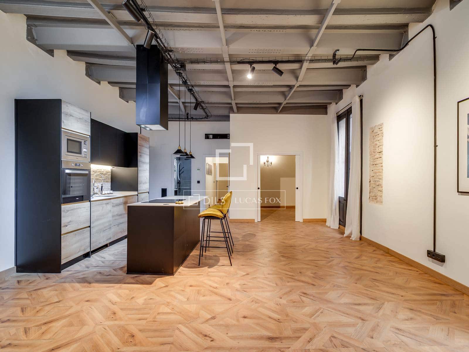 3 bedroom Apartment for sale in Barcelona city - € 590,000 (Ref: 9696864)