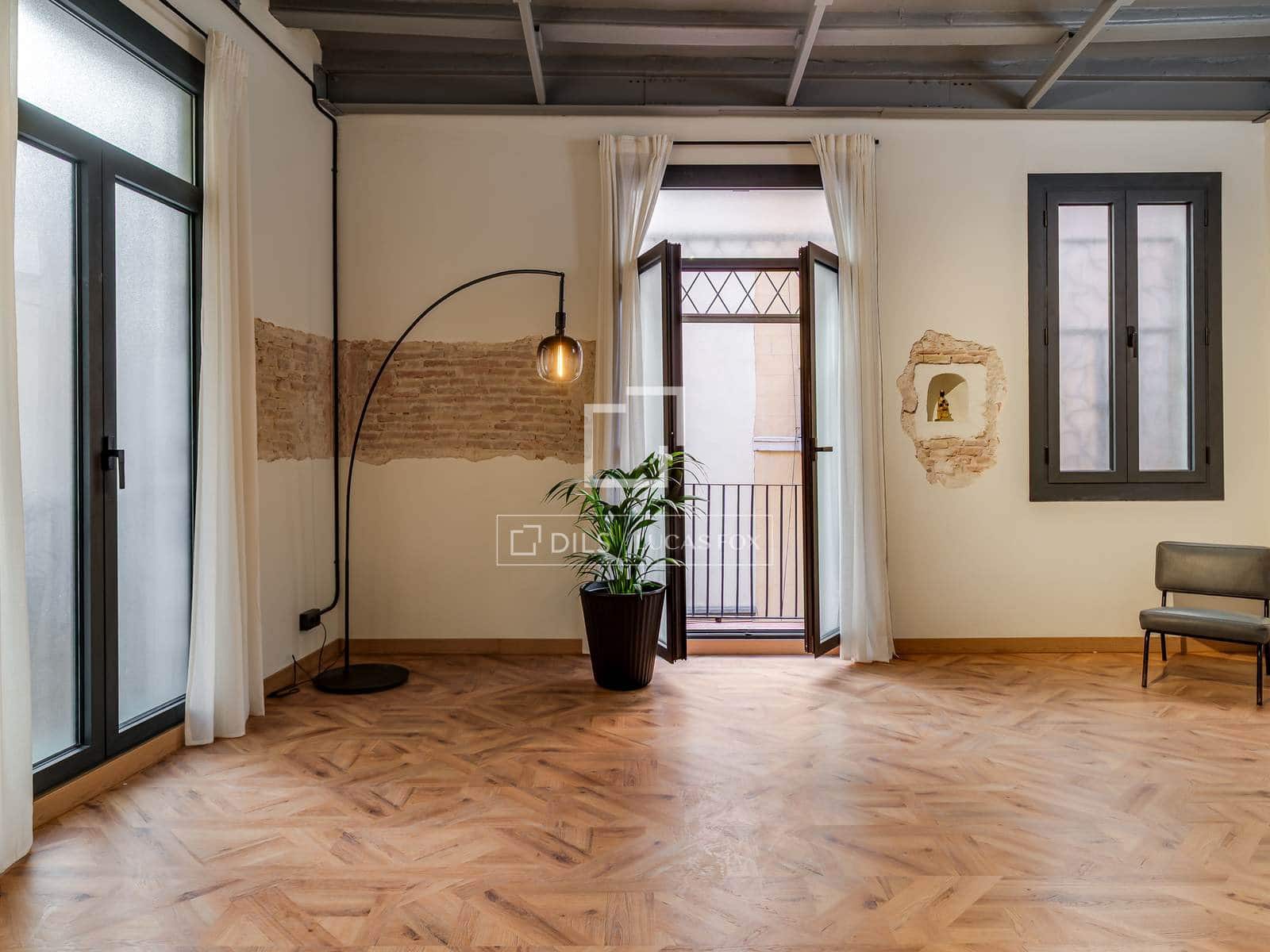 3 bedroom Apartment for sale in Barcelona city - € 590,000 (Ref: 9696864)