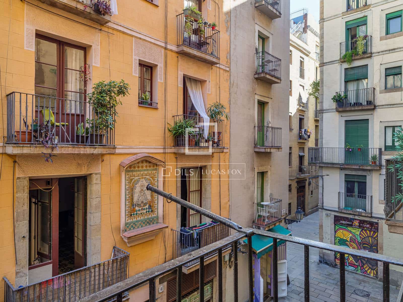 3 bedroom Apartment for sale in Barcelona city - € 590,000 (Ref: 9696864)