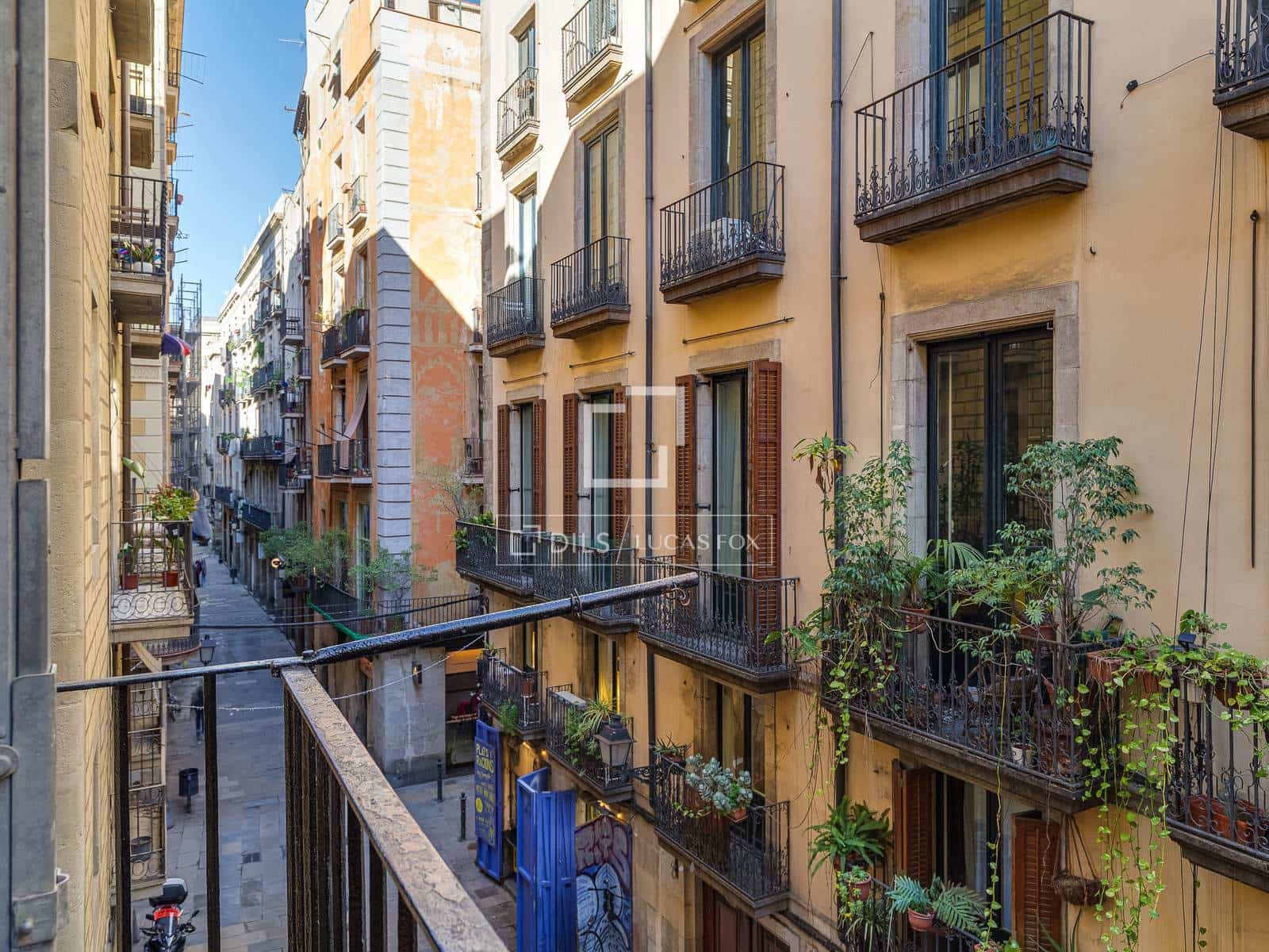 3 bedroom Apartment for sale in Barcelona city - € 590,000 (Ref: 9696864)