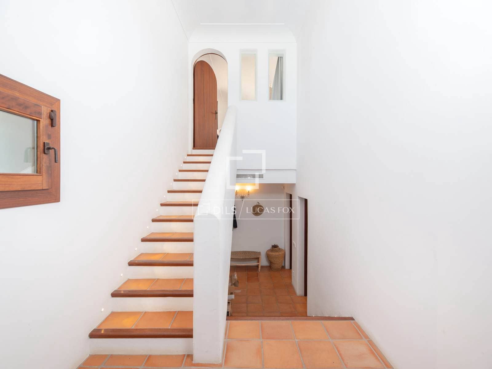 5 bedroom Villa for sale in Nuestra Senora de Jesus with pool garage - € 8,200,000 (Ref: 9696867)