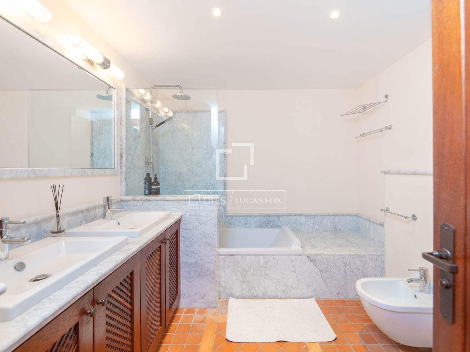 5 bedroom Villa for sale in Nuestra Senora de Jesus with pool garage - € 8,200,000 (Ref: 9696867)