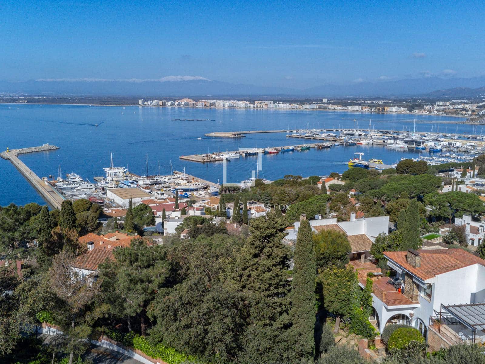 Building Plot for sale in Roses - € 440,000 (Ref: 9697749)