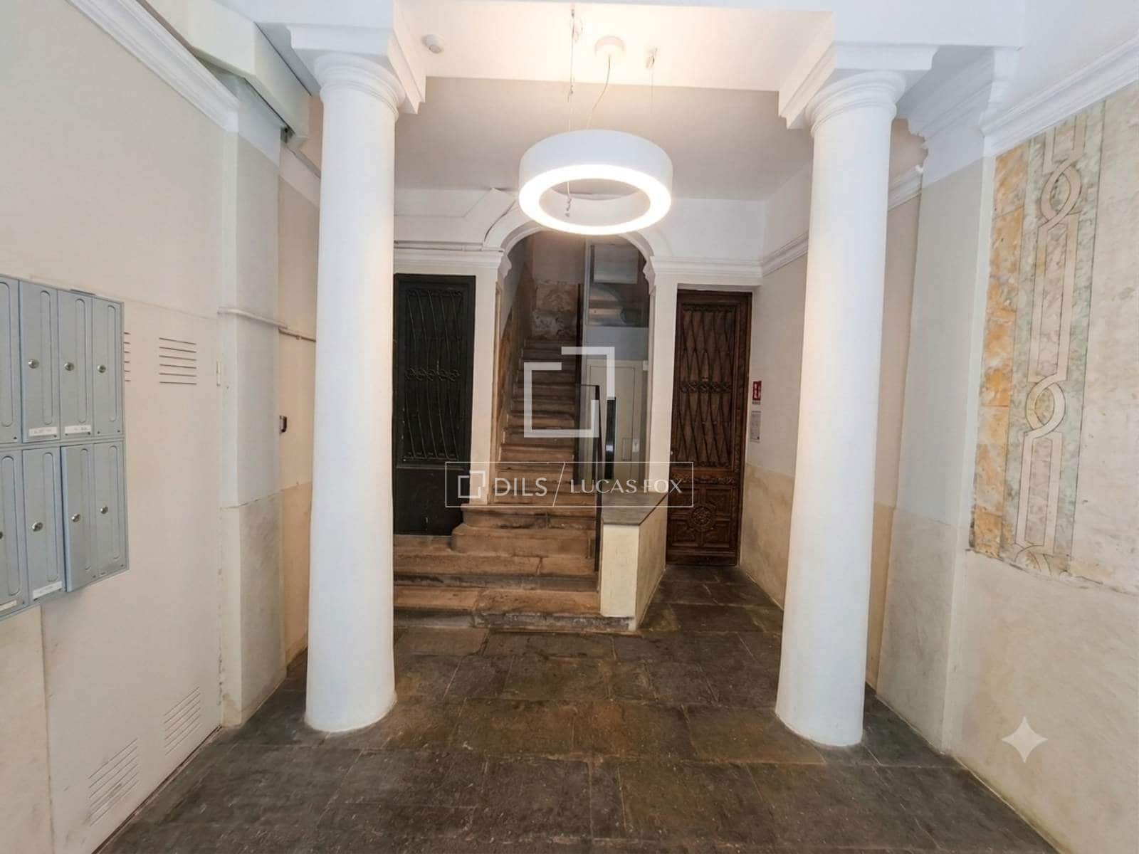 2 soveværelse Lejlighed til salg i Barcelona by - € 635.000 (Ref: 9697752)