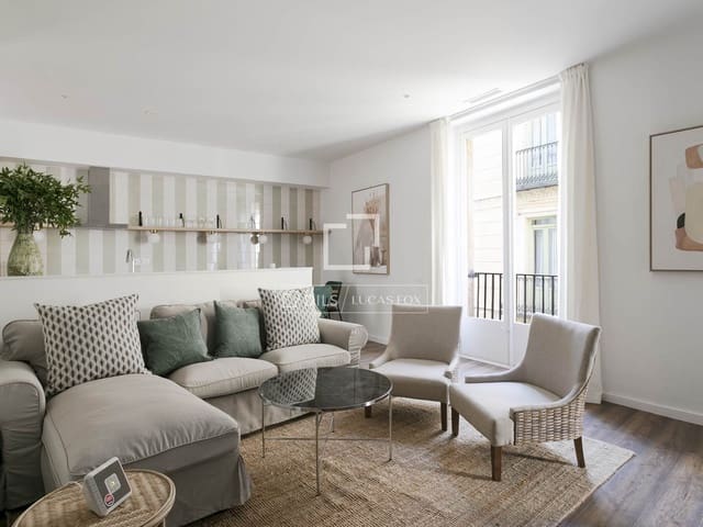 3 bedroom Apartment for sale in Barcelona city - € 535,000 (Ref: 9697754)