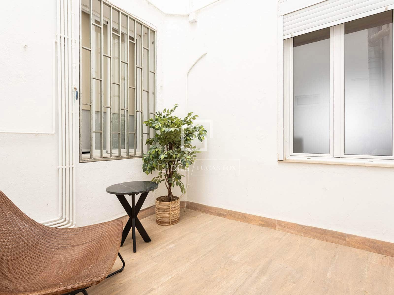 2 slaapkamer Appartement te koop in Barcelona stad - € 499.000 (Ref: 9697755)