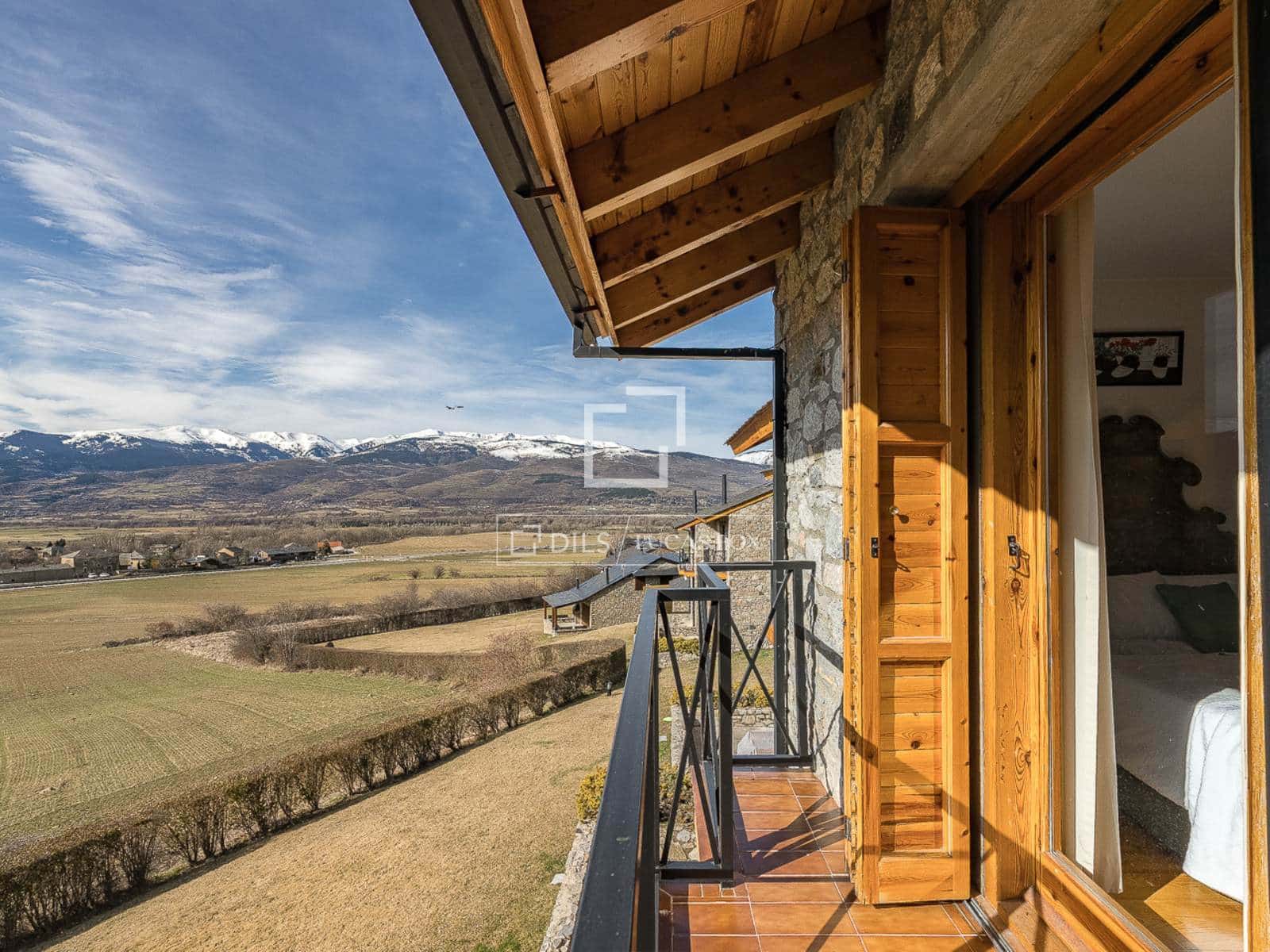 4 bedroom Villa for sale in Fontanals de Cerdanya - € 495,000 (Ref: 9697821)