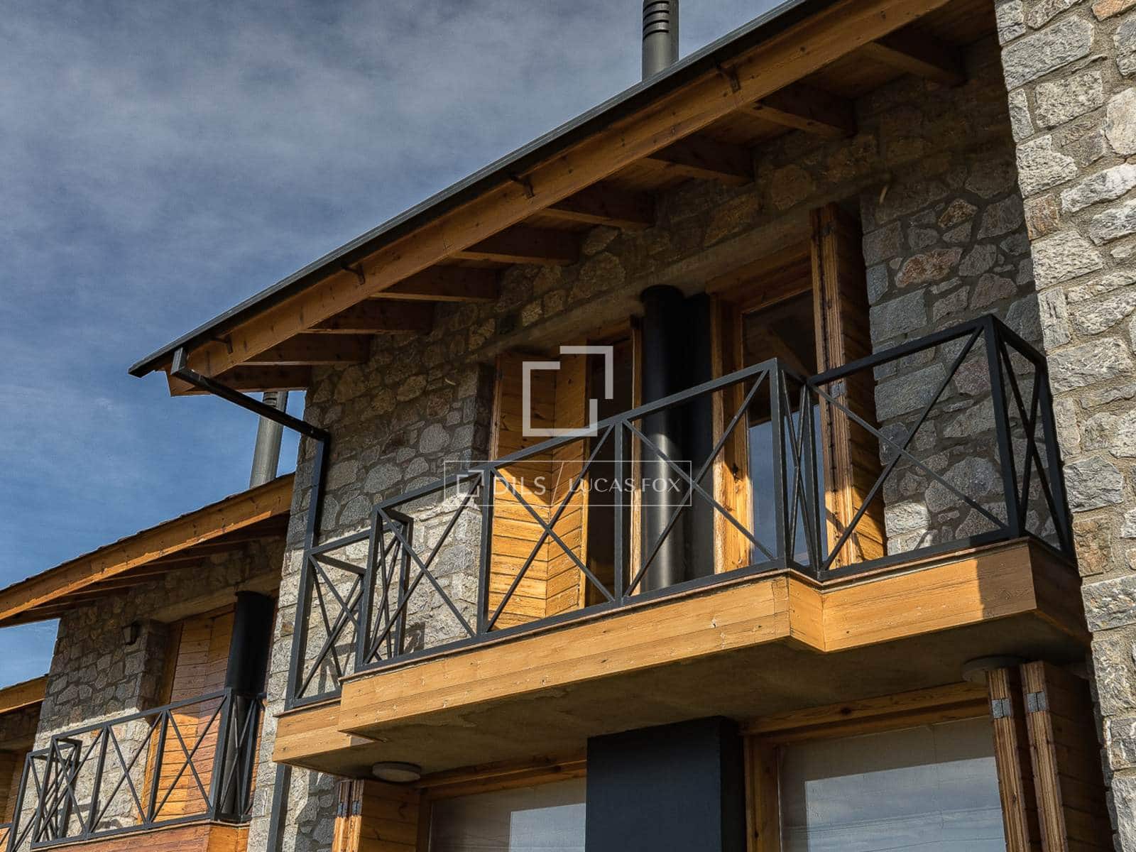 4 bedroom Villa for sale in Fontanals de Cerdanya - € 495,000 (Ref: 9697821)