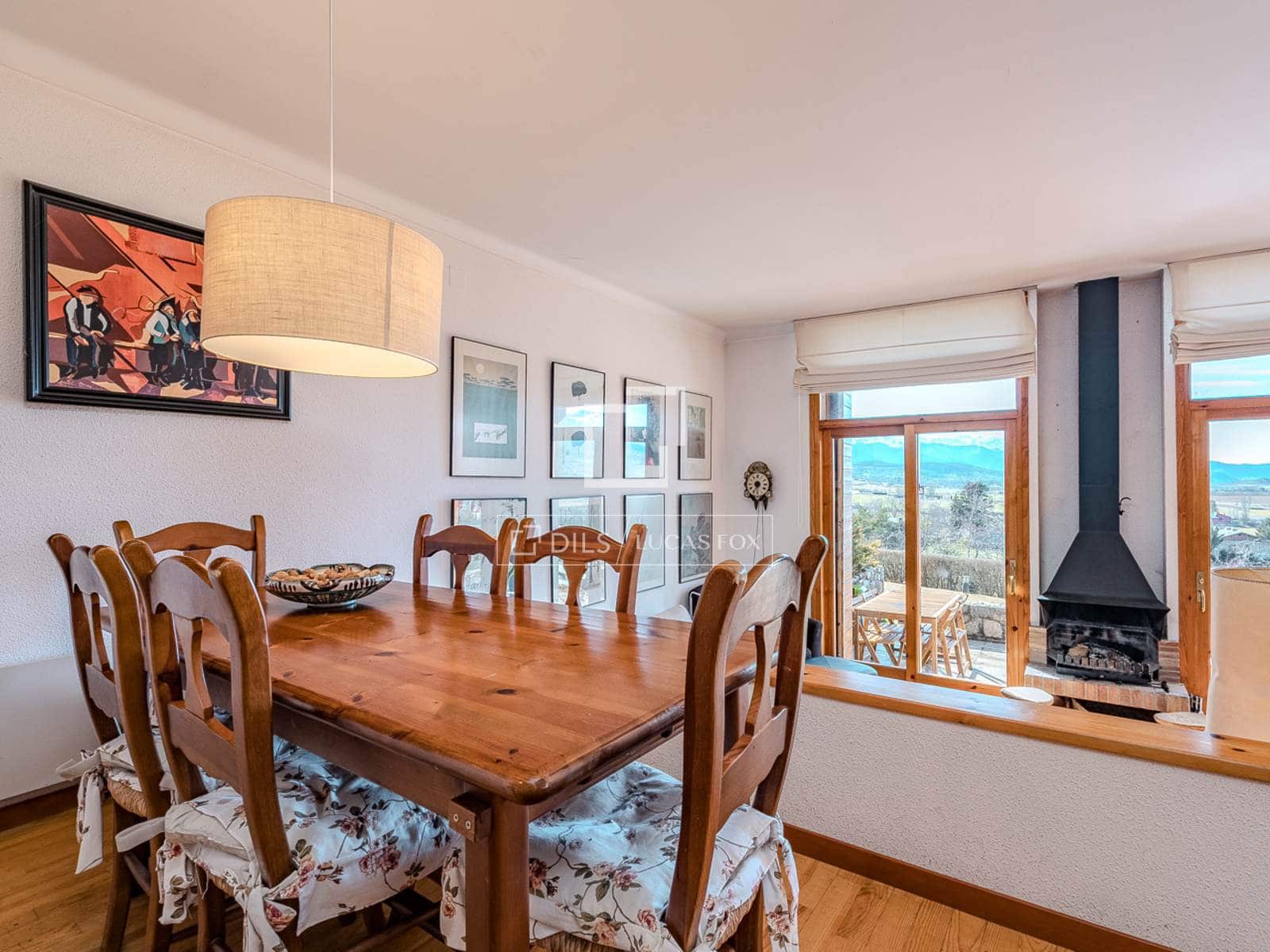 4 bedroom Villa for sale in Fontanals de Cerdanya - € 495,000 (Ref: 9697821)