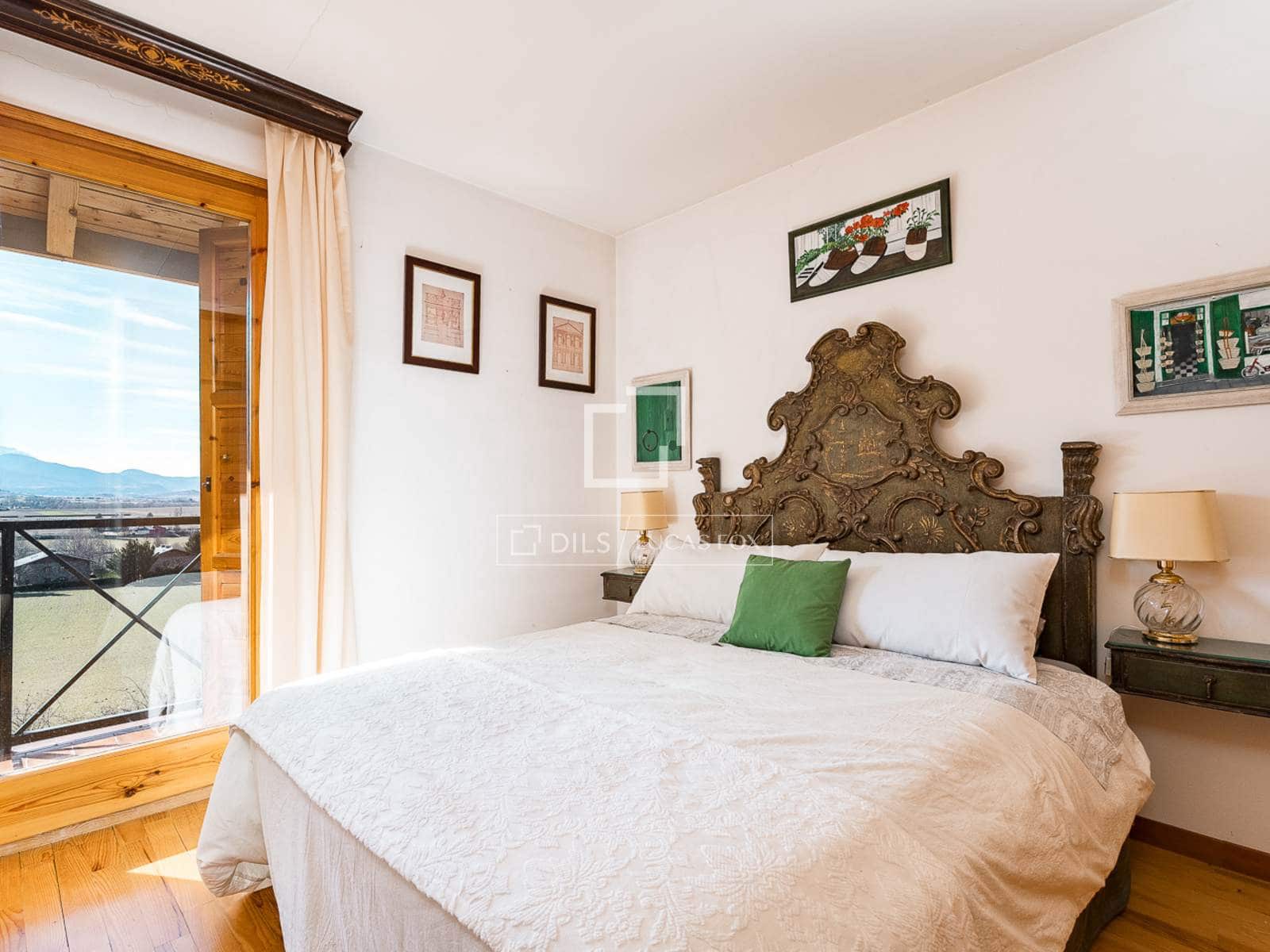 4 bedroom Villa for sale in Fontanals de Cerdanya - € 495,000 (Ref: 9697821)