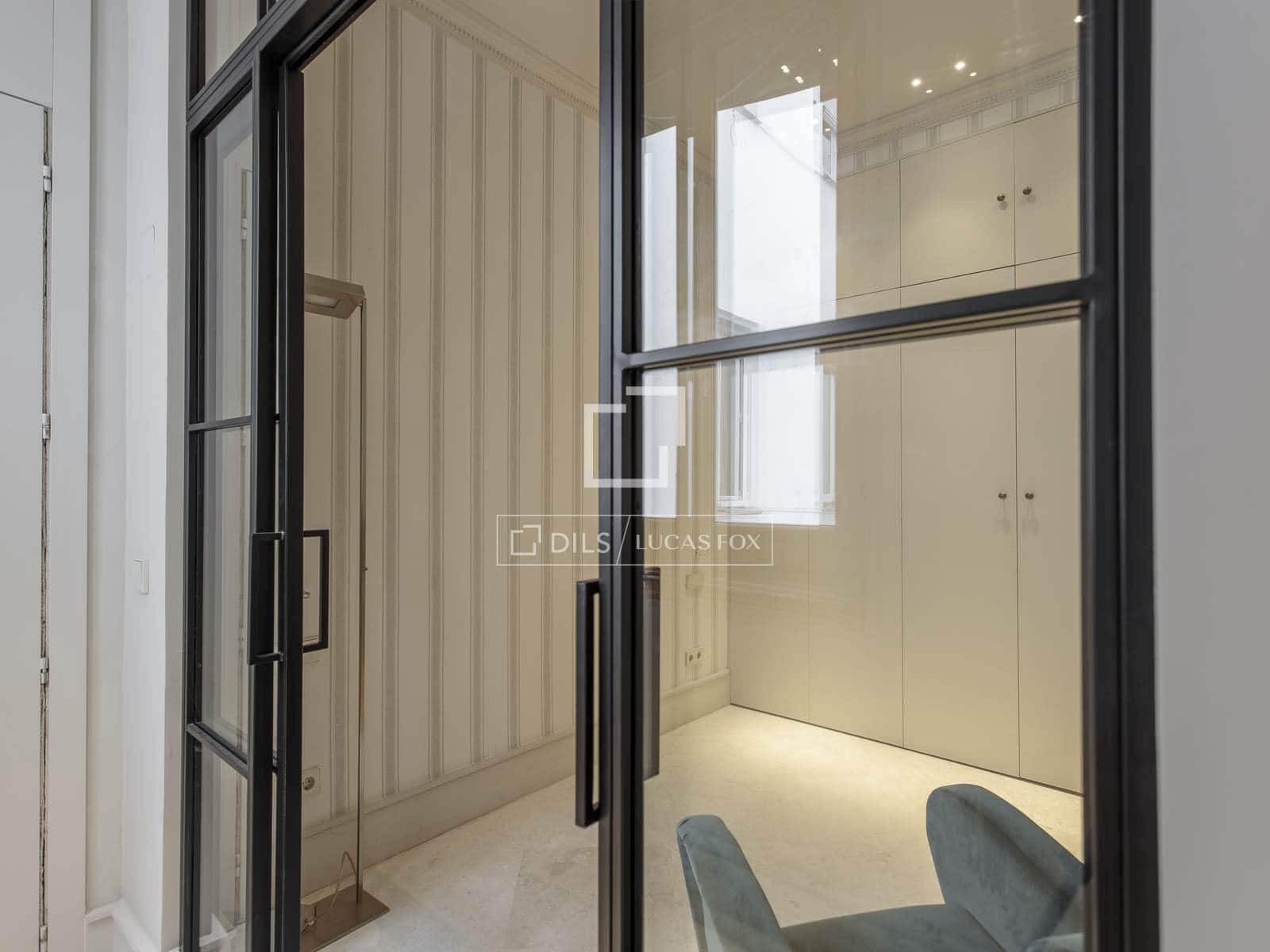 2 soverom Leilighet til leie i Madrid by - € 2 200 (Ref: 9697822)