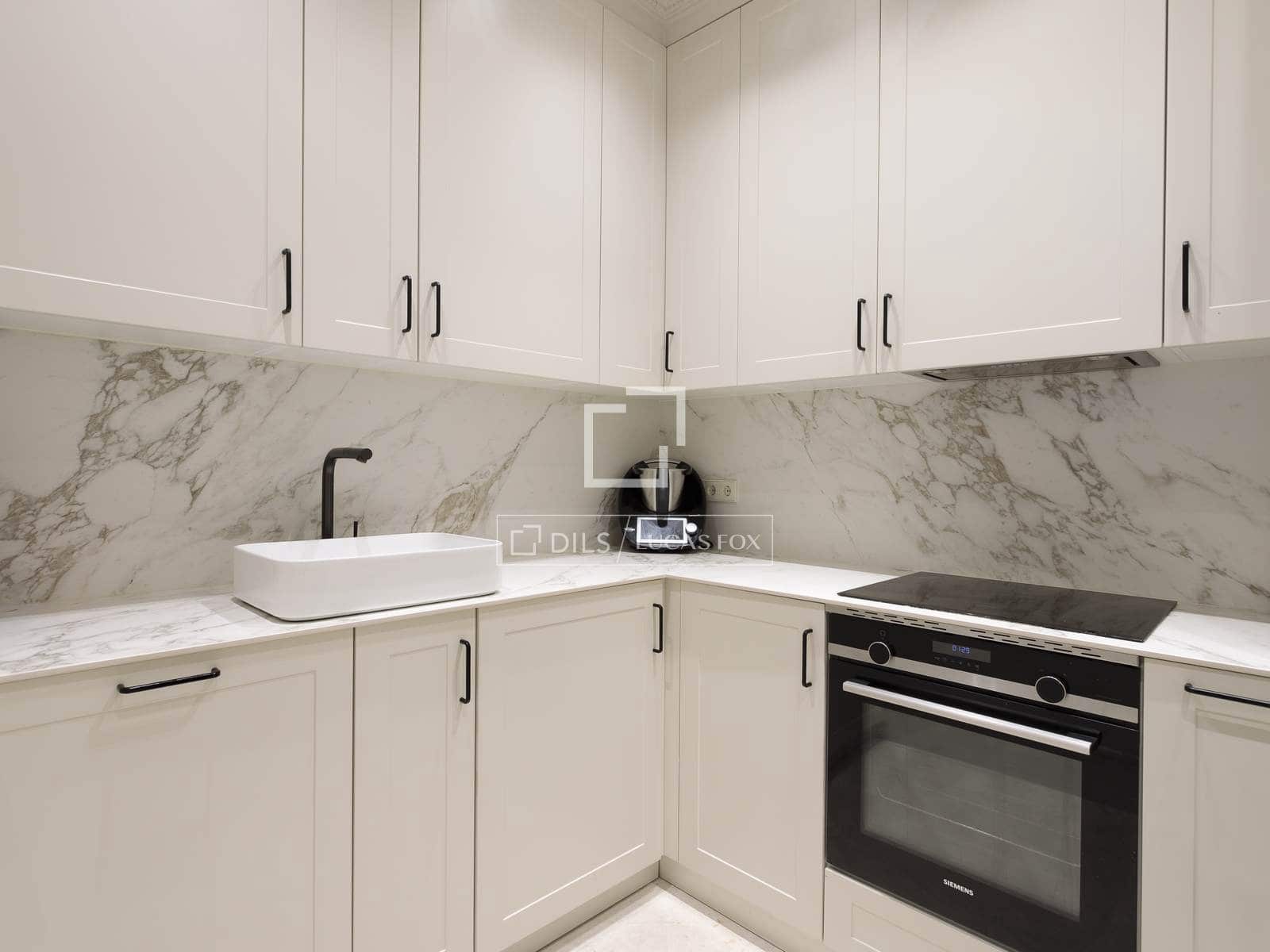 2 soverom Leilighet til leie i Madrid by - € 2 200 (Ref: 9697822)