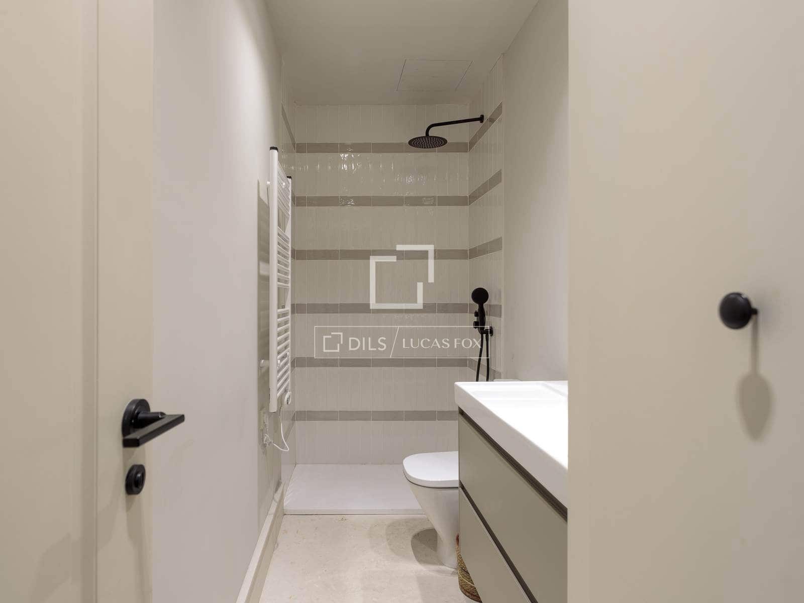 2 soverom Leilighet til leie i Madrid by - € 2 200 (Ref: 9697822)