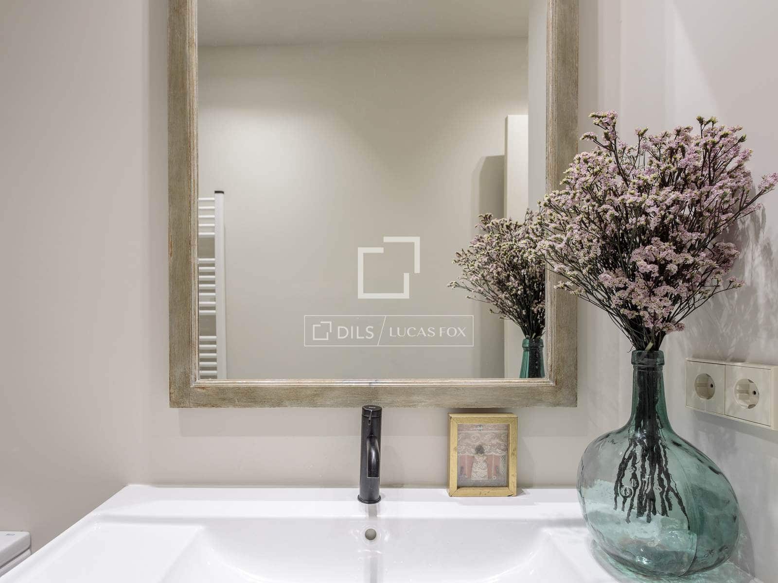 2 soverom Leilighet til leie i Madrid by - € 2 200 (Ref: 9697822)