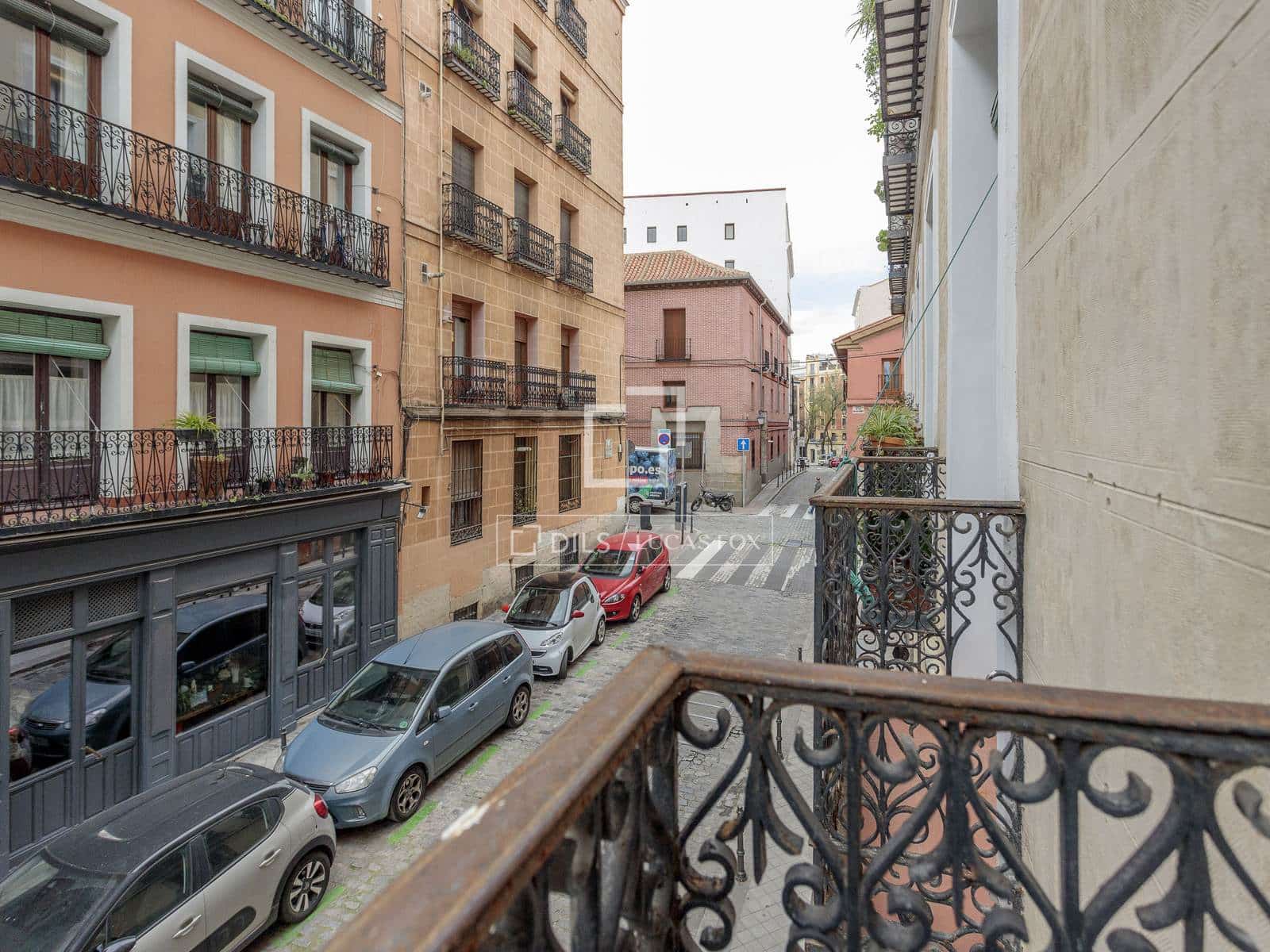 2 soverom Leilighet til leie i Madrid by - € 2 200 (Ref: 9697822)