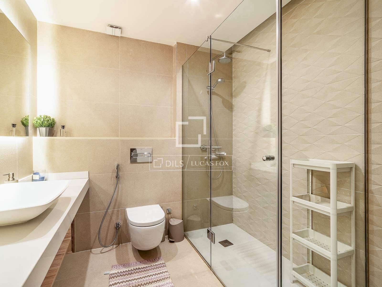 Apartamento de 4 habitaciones en Barcelona ciudad en venta - 1.050.000 € (Ref: 9697823)